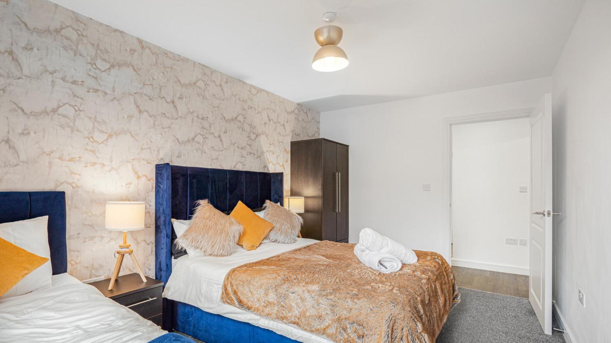 Oceanic Bliss: 2 Bed 2 Bath + Free Park + Netflix Apartment Birmingham Ngoại thất bức ảnh