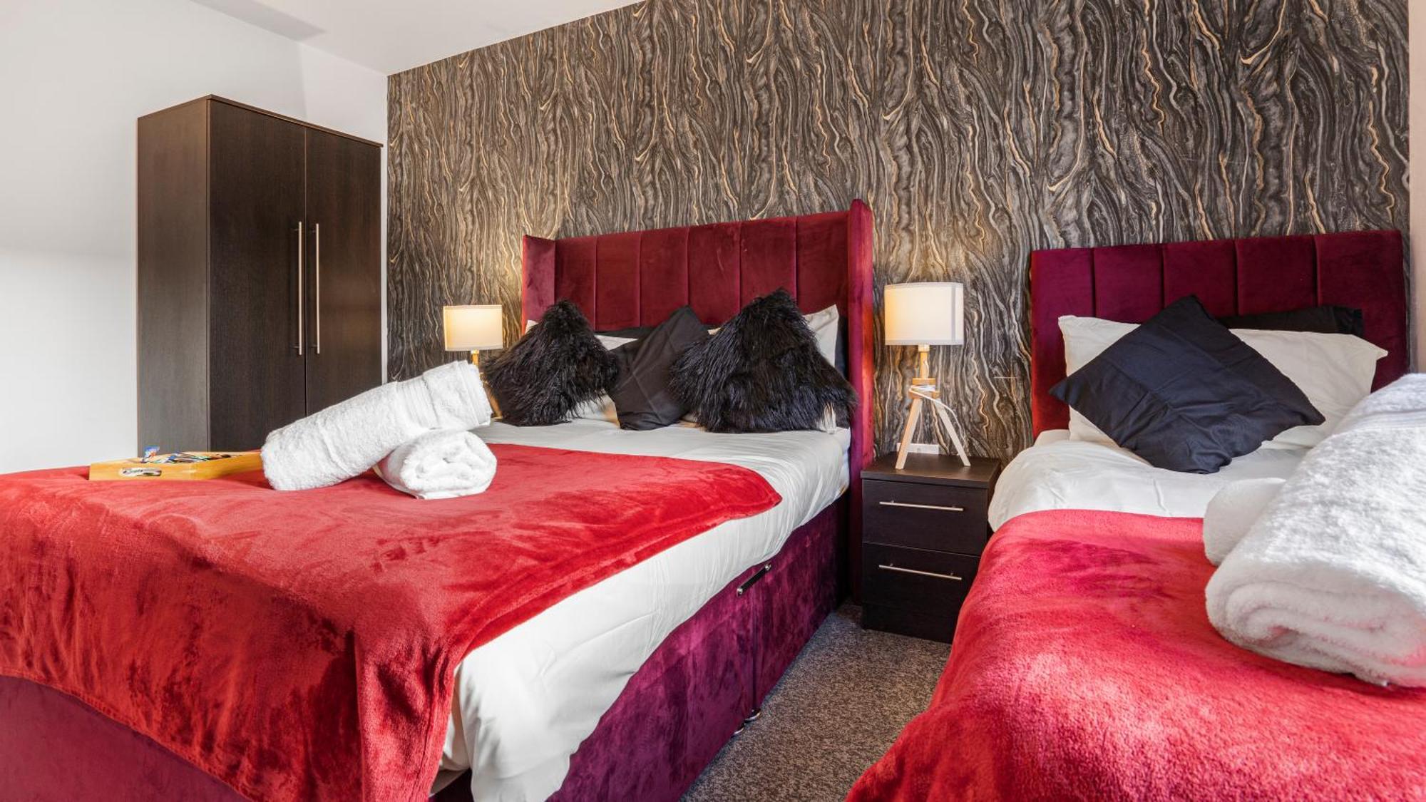 Oceanic Bliss: 2 Bed 2 Bath + Free Park + Netflix Apartment Birmingham Ngoại thất bức ảnh